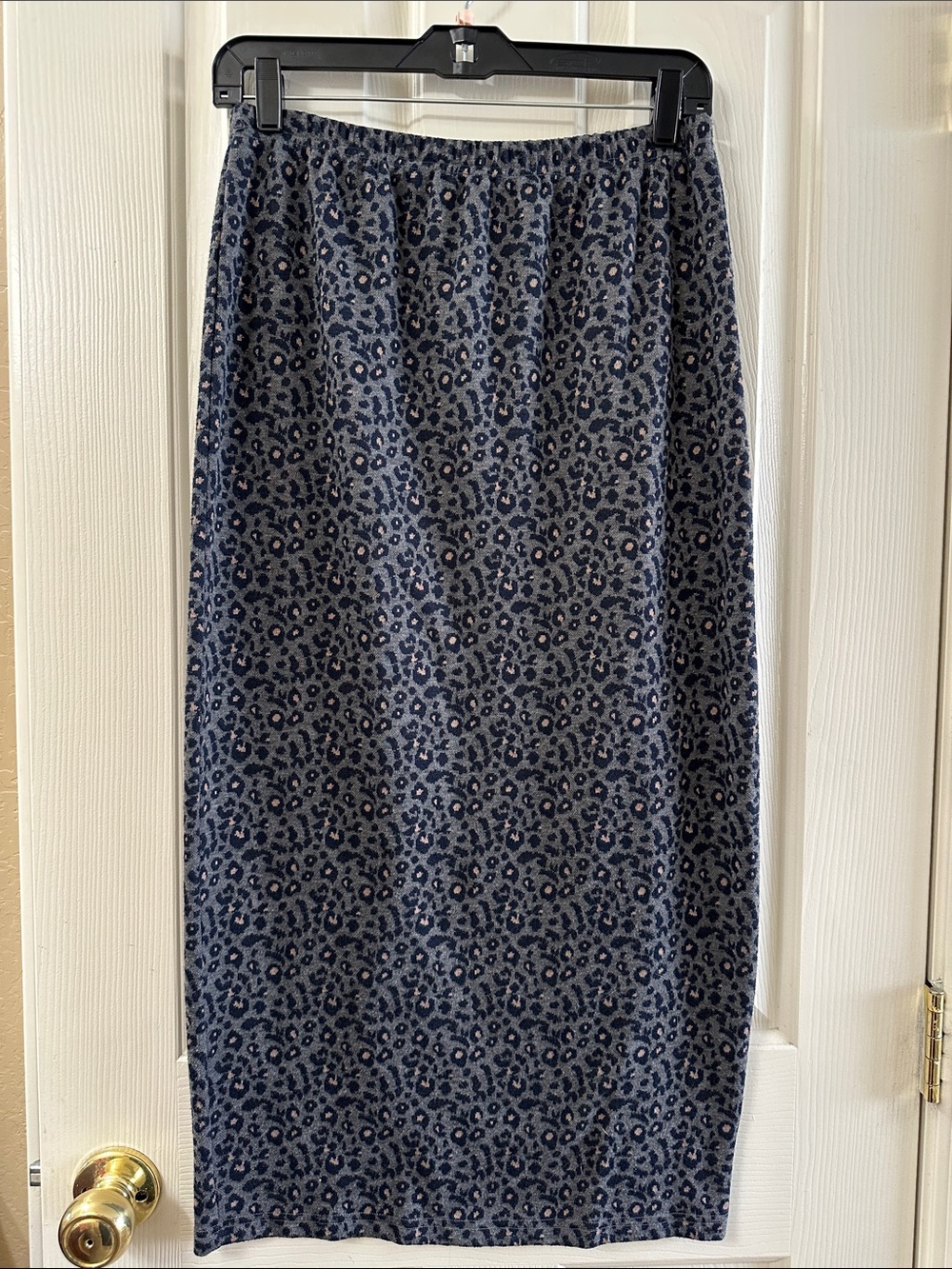 Women's Navy Leopard Print Midi Skirt with Elastic Waist